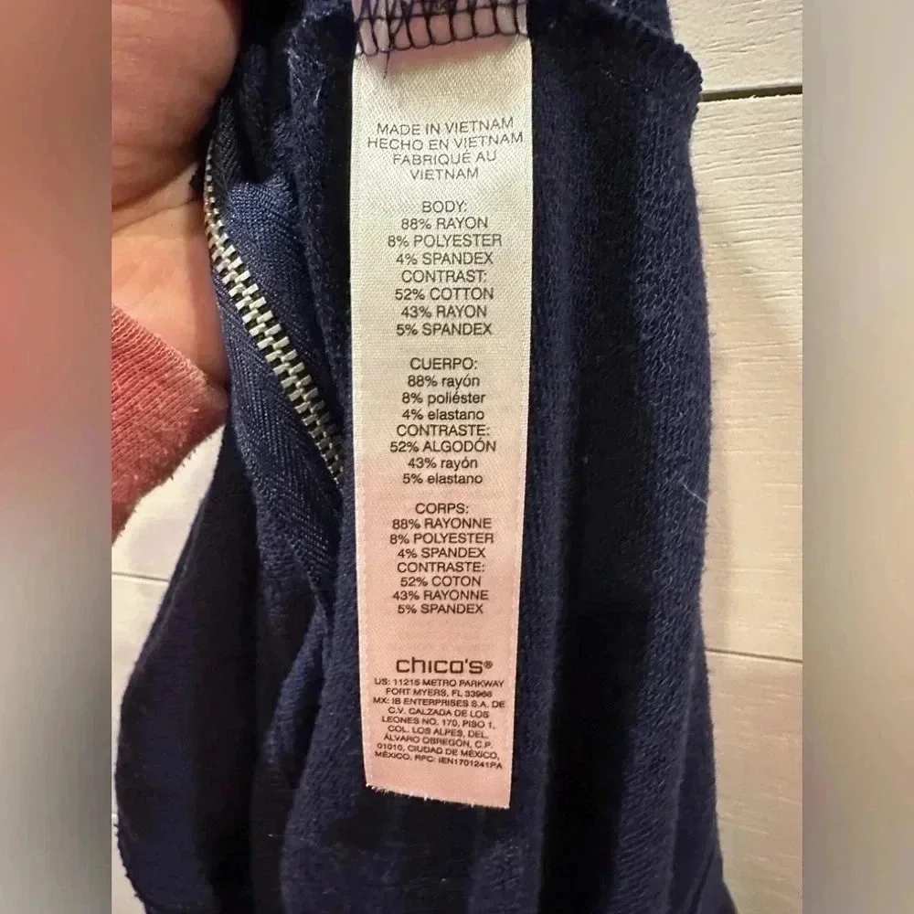 Chico’s Weekend Navy Full- Zip- size 0